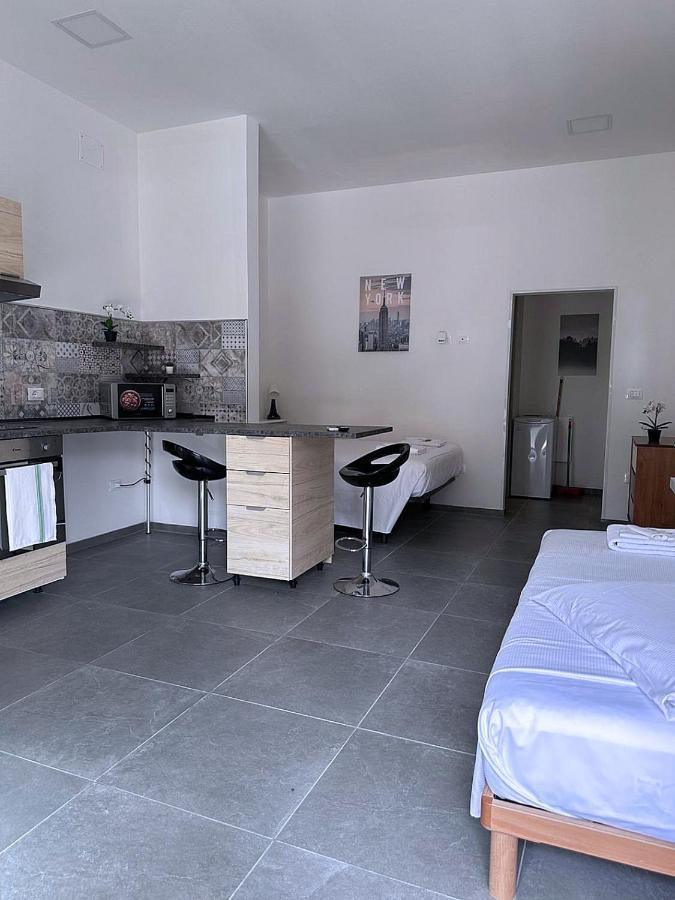 La Ca' Pezzana Affittaly Apartments Болонья Экстерьер фото